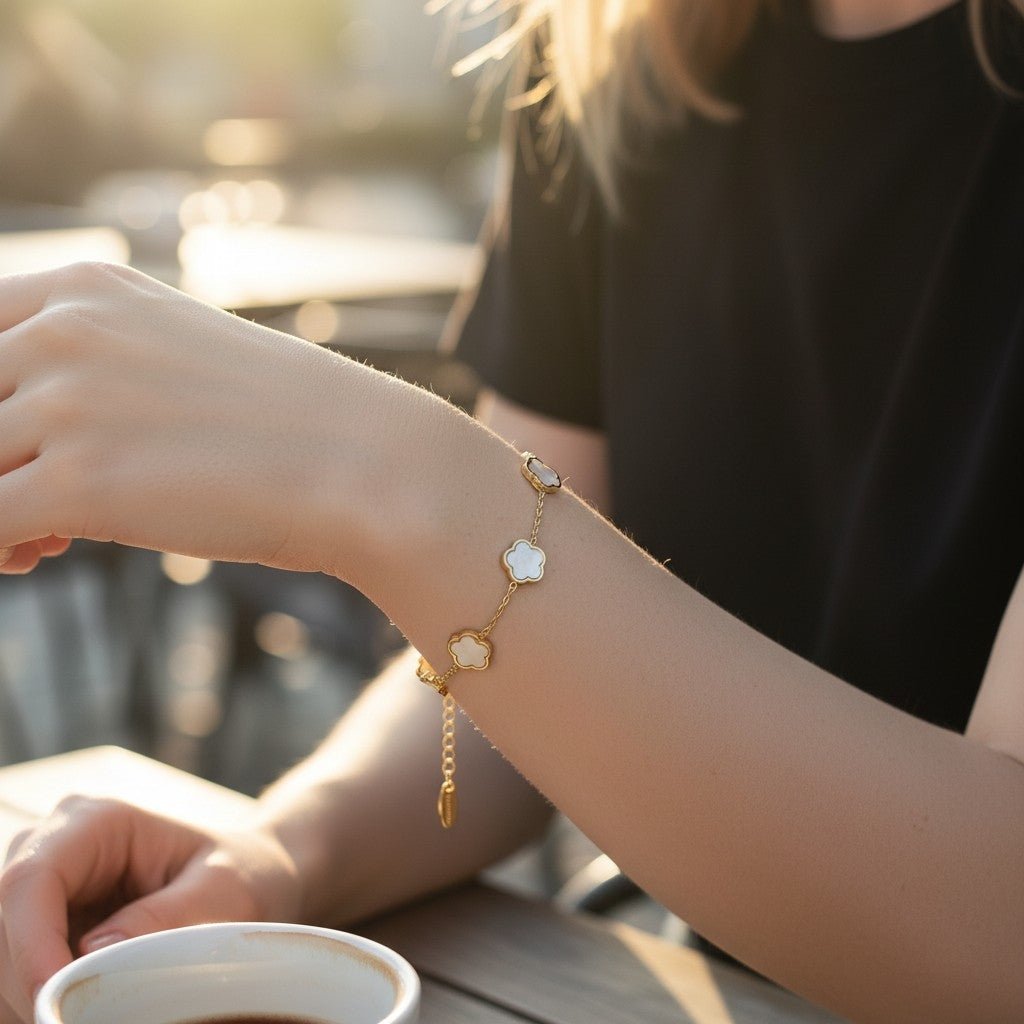 Mother-of-pearl bracelet
